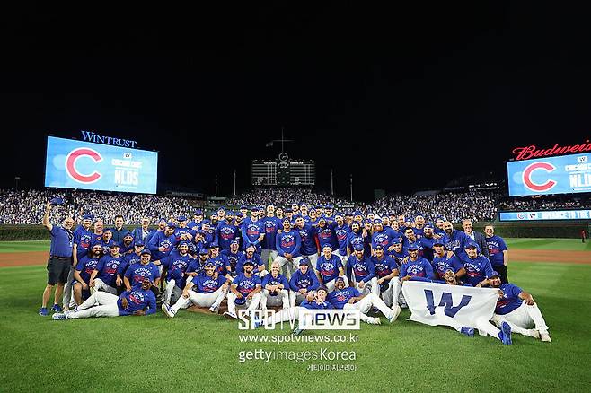 ▲ 샌디에이고를 꺾고 디비전시리즈 진출을 확정한 시카고 컵스