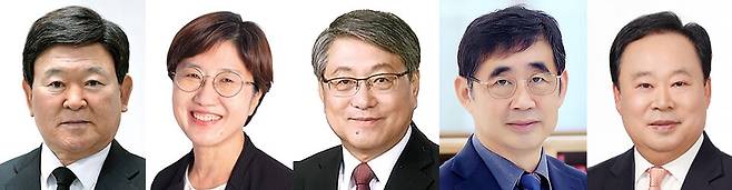 사진 왼쪽부터 김광수 현 교육감, 고의숙 교육의원, 김창식 교육의원, 송문석 전 교장, 오승식 교육의원. (현직, 가나다 순)