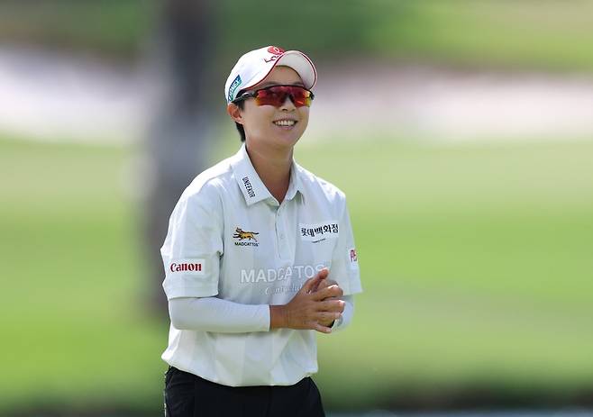 1타 차 공동 2위로 역전 우승에 도전하는 김효주. [사진=대홍기획 제공]