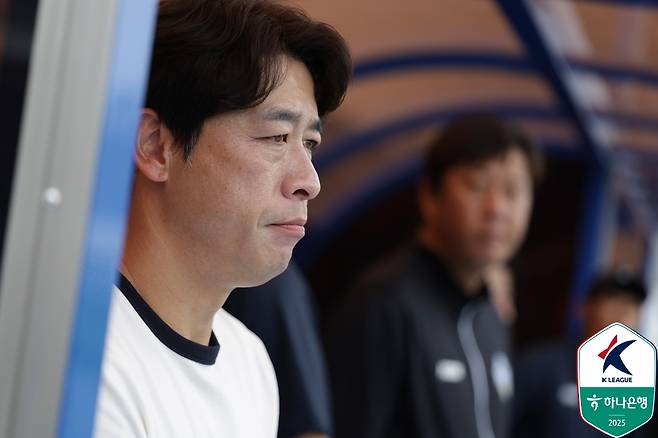 충남아산 감독직에서 물러난 배성재 감독. /사진=한국프로축구연맹 제공