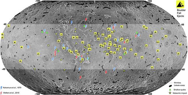 달 북위 40도~남위 40도 사이의 암석 낙하 분출물 분포도. 이카루스
