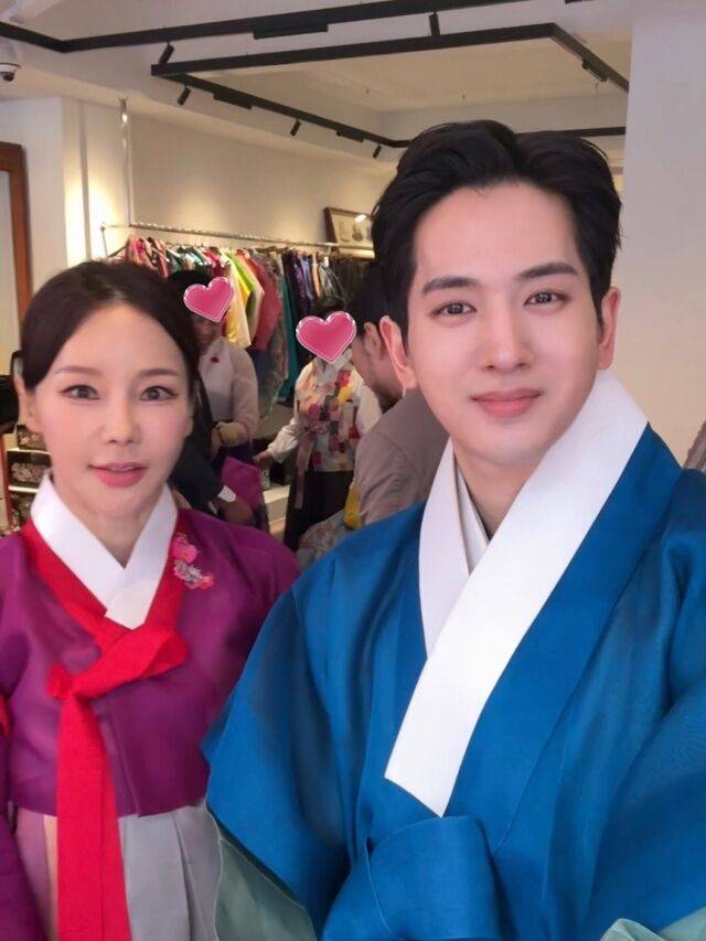 미나, 류필립 / 소셜미디어