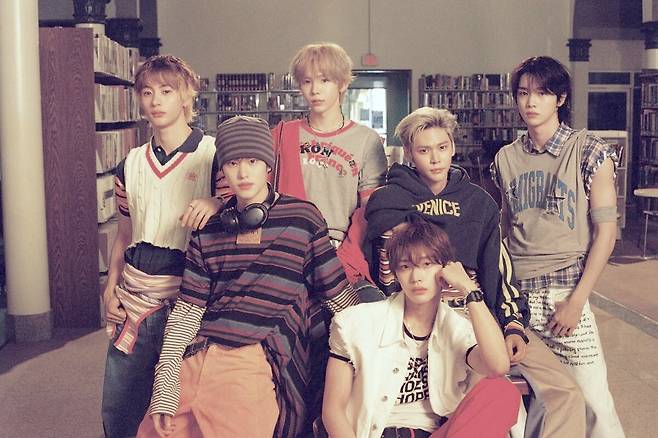 데뷔 초기 부터 선행을 시작해 지속적으로 이어가고 있는 라이즈