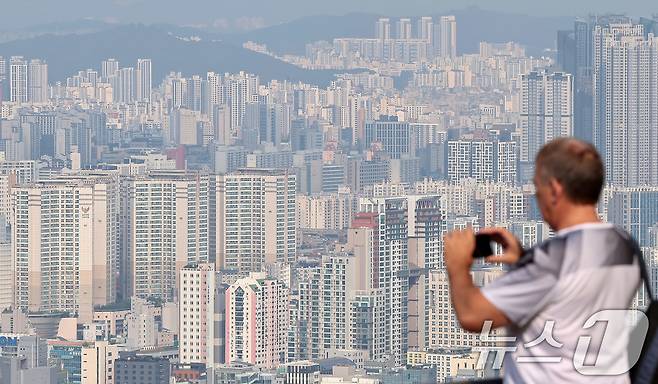 서울 남산에서 바라본 시내 아파트 단지 모습. 2025.10.1/뉴스1 ⓒ News1 김성진 기자