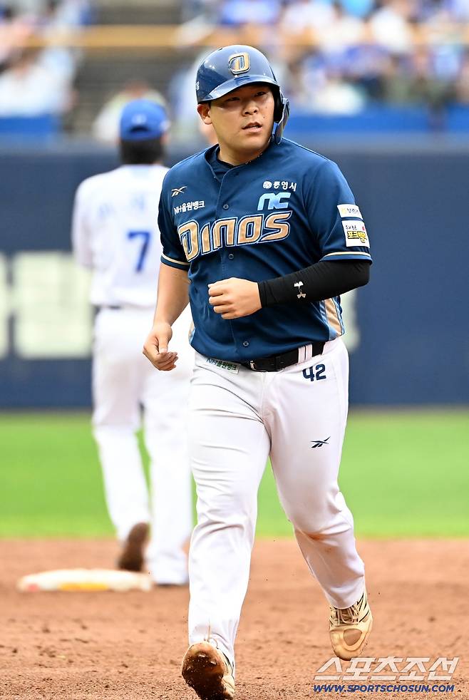 6일 대구 삼성라이온즈파크에서 열린 NC와 삼성의 와일드카드 1차전, 7회초 더그아웃으로 향하는 NC 김정호의 모습. 대구=허상욱 기자wook@sportschosun.com/2025.10.06/
