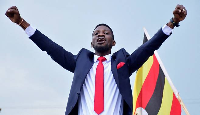 지난달 24일 보비 와인이 선거 유세를 하고 있다. /로이터 연합뉴스