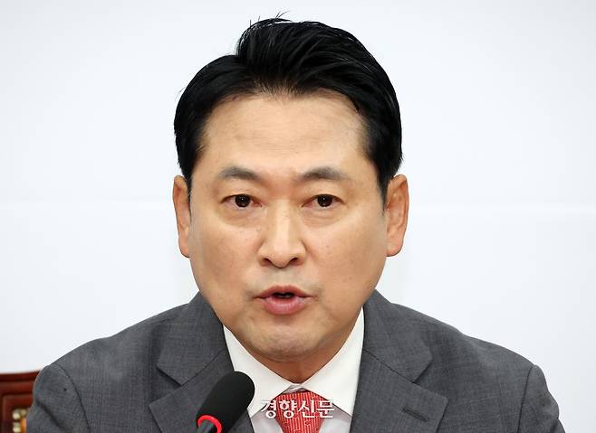 장동혁 국민의힘 대표가 지난 2일 국회 기자간담회에서 발언하고 있다. 박민규 선임기자
