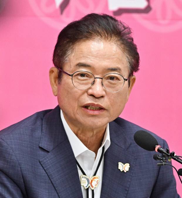 이철우 경북도지사가 지난 1일 경주에서 열린 APEC 한달을 앞두고 열린 기자간담회에서 발언하고 있다. 사진=경북도 제공