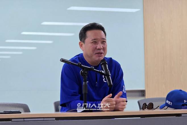 7일 경기 전 만난 박진만 삼성 감독. 대구=윤승재 기자