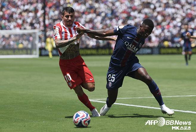 아틀레티코 핵심이었던 앙헬 코레아(사진 왼쪽). 사진=AFPBBNews=News1