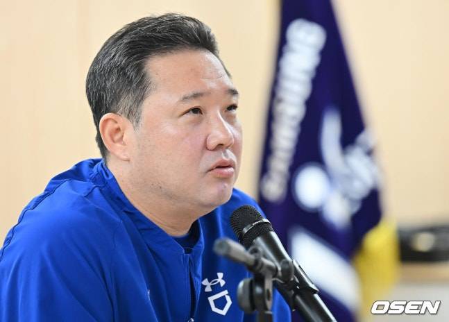 삼성 박진만 감독이 7일 열리는 2025 KBO 와일드카드 결정전 2차전을 앞두고 기자회견을 가지고 있다.