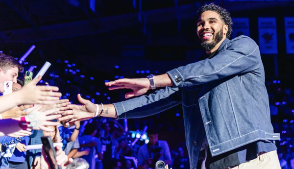 모교 농구부를 위해 일하게 된 테이텀(사진=듀크대 홈페이지)