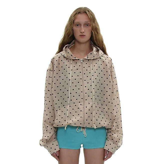 파르티멘토 우먼 ‘폴카 도트 시어 후디드 재킷’ [파르티멘토 우먼 제공]