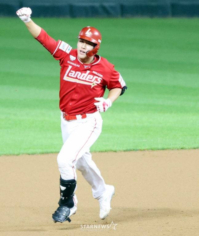 SSG 랜더스 포수 이율예. /사진=강영조 선임기자