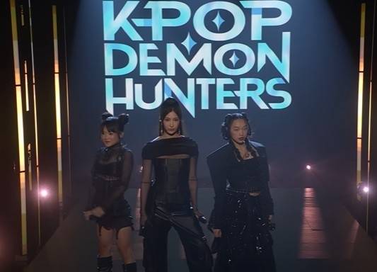 '골든' 라이브 무대 선보이는 헌트릭스 3인 왼쪽부터 레이 아미, 이재, 오드리 누나 ['더 투나잇 쇼 스타링 지미 팰런' 유튜브 캡처. 재판매 및 DB 금지]