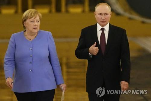 2021년 8월 모스크바 방문한 메르켈 전 총리 [EPA 연합뉴스 자료사진. 재판매 및 DB 금지]