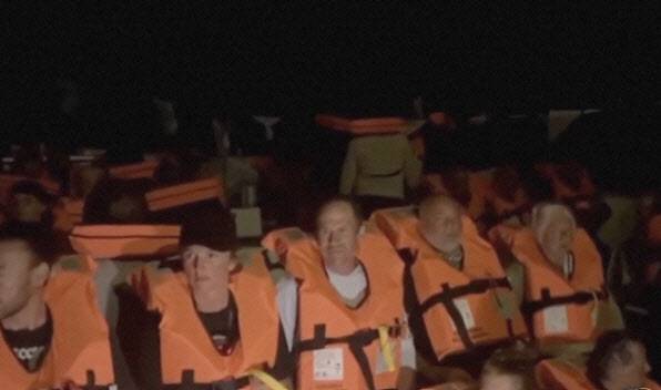 8일(현지시간) 이스라엘군에 나포된 구호선단 활동가들. (사진=연합뉴스)