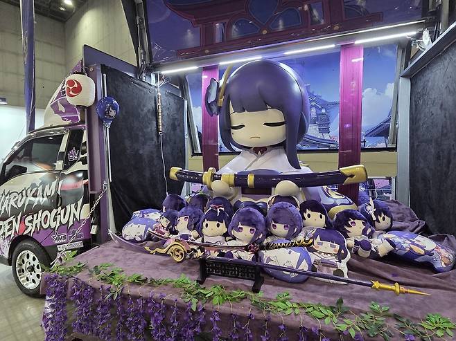 - 거대 쇼군상도 호요랜드 2025에 참석했다