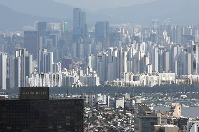 서울 중구 남산에서 바라본 강남 일대 아파트 단지 모습. (사진은 기사와 관련 없음) 2025.7.3/뉴스1