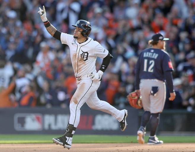 <yonhap photo-1525="">디트로이트 타이거스가 시애틀과의 디비전시리즈 4차전에서 승리하며 시리즈를 최종전으로 끌고 갔다. Photo by Aaron Josefczyk/UPI/2025-10-09 06:28:35/ <저작권자 ⓒ 1980-2025 ㈜연합뉴스. 무단 전재 재배포 금지, AI 학습 및 활용 금지></yonhap>