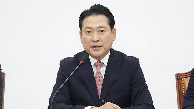 장동혁 대표가 9일 출입기자들과 간담회에서 발언하고 있다. (국민의힘)