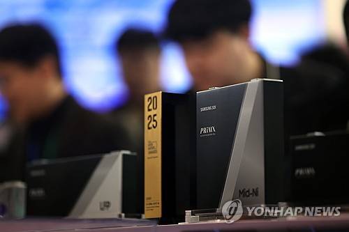 각형 배터리 [연합뉴스 자료사진]