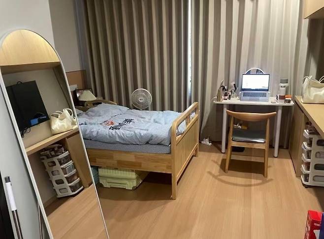 중국의 27세 여성이 살고 있다는 양로원 내부. SNS 캡처