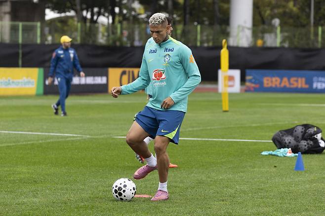 히샤를리송이 지난 7일 고양에서 훈련하고 있다. EPA