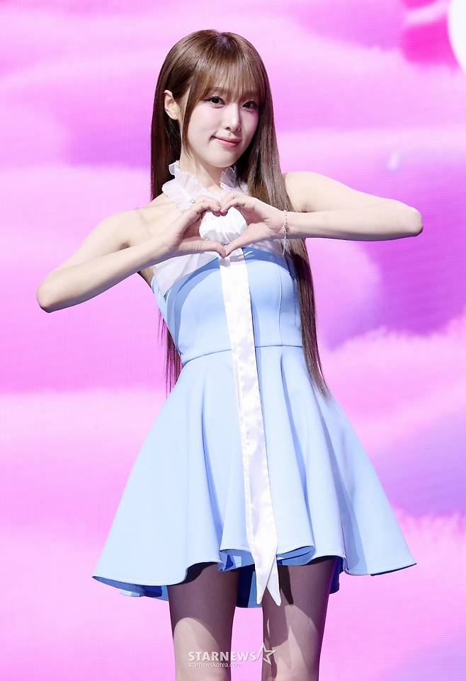 가수 최예나  /사진=김휘선 hwijpg@