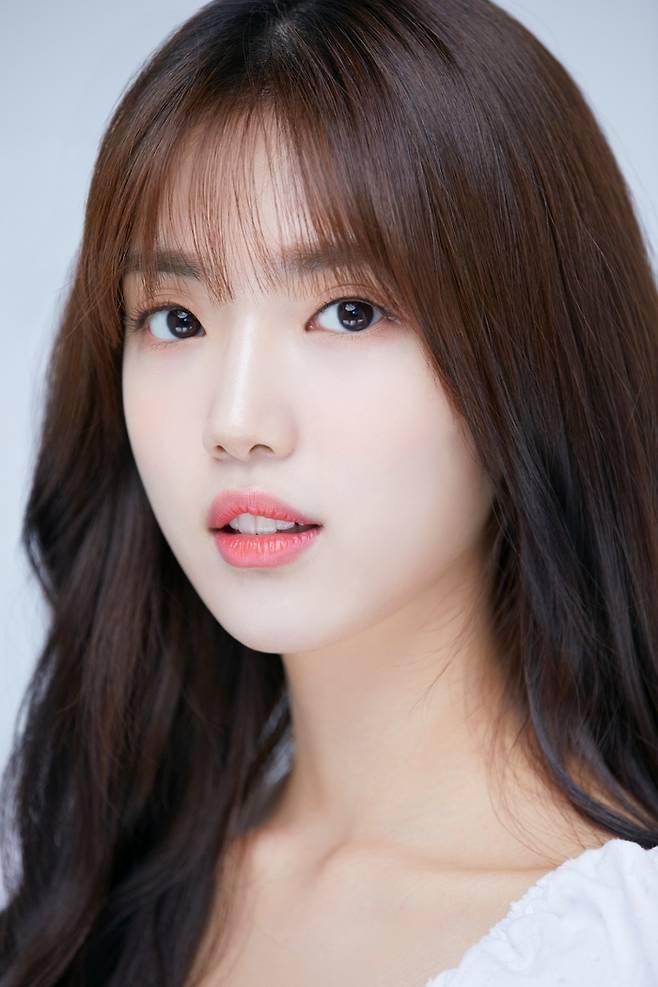 윤서아. 사진|9아토엔터테인먼트