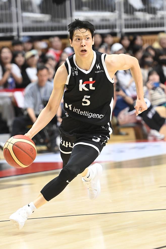 돌파하는 김선형 [KBL 제공. 재판매 및 DB 금지]
