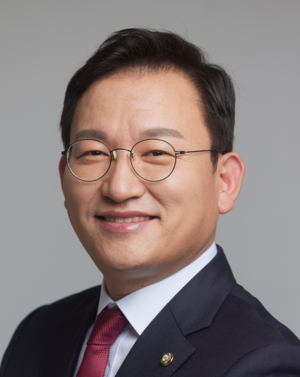 ▲ 10일 김형동 의원이 고용노동부로부터 제출받은 자료에 따르면, 산업재해 재해자 수는 2020년 10만 8379명에서 2024년 14만 2271명으로 최근 5년간 32% 증가했다.