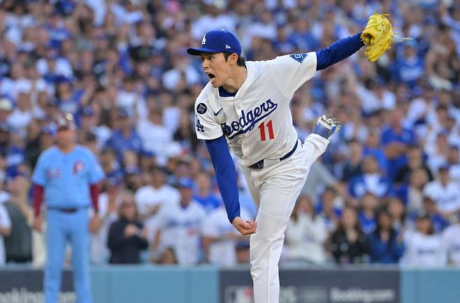 사사키 로키는 이번 포스트시즌서 4경기에 등판해 5⅓이닝 동안 단 1개의 안타만을 내주고 무실점으로 막았다. Imagn Images연합뉴스