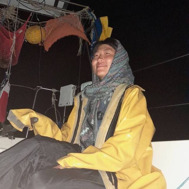 팔레스타인 가자지구로 향하는 구호선박에 탑승한 한국인 활동가 해초(김아연). 사진 강정친구들·개척자들 제공