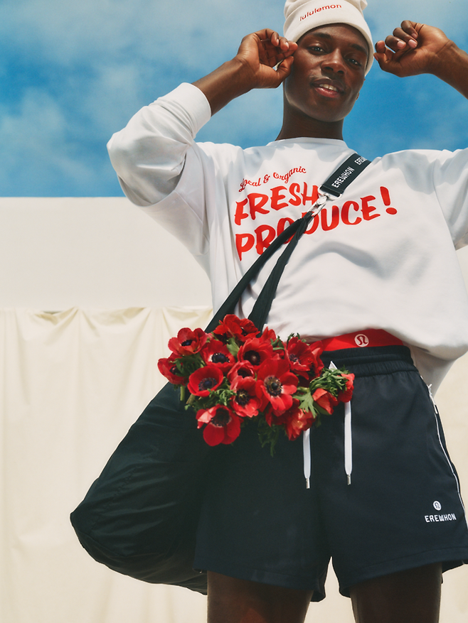 글로벌 스포츠웨어 브랜드 룰루레몬은 미국 웰니스 리테일 브랜드 에레혼(Erewhon)과 협업한 캡슐 컬렉션을 출시한다고 10일 밝혔다. [사진 = 룰루레몬 제공]