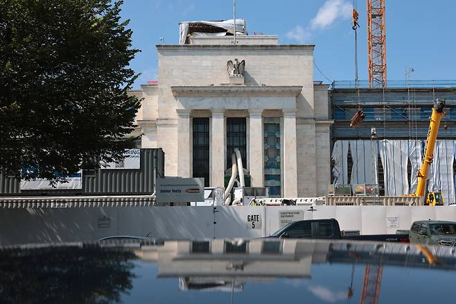 미국 워싱턴 D.C.에 있는 연방준비제도(Fed) 건물이 개보수를 위해 공사가 진행되고 있는 모습 [게티이미지]
