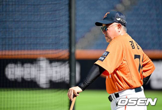 [OSEN=최규한 기자] 한화 김경문 감독. 2025.07.25 / dreamer@osen.co.kr