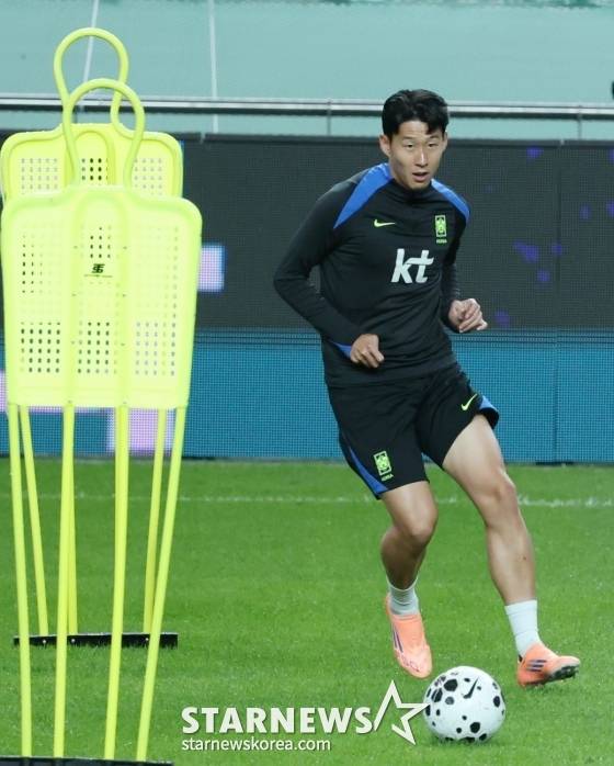 한국 축구대표팀 주장 손흥민. /사진=김진경 대기자