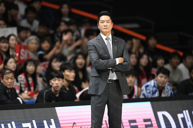 서울 SK 전희철 감독