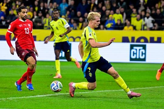 베리발의 헛발질. 사진[EPA=연합뉴스]