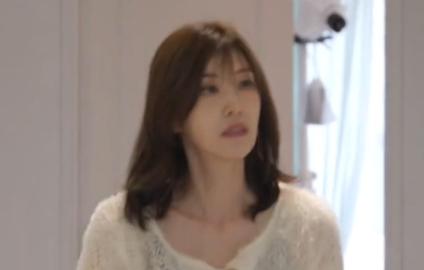 가수 윤민수의 전 아내가 마침내 모습을 드러냈다. [사진출처 = ‘미우새’ 예고편 영상 화면 캡처]