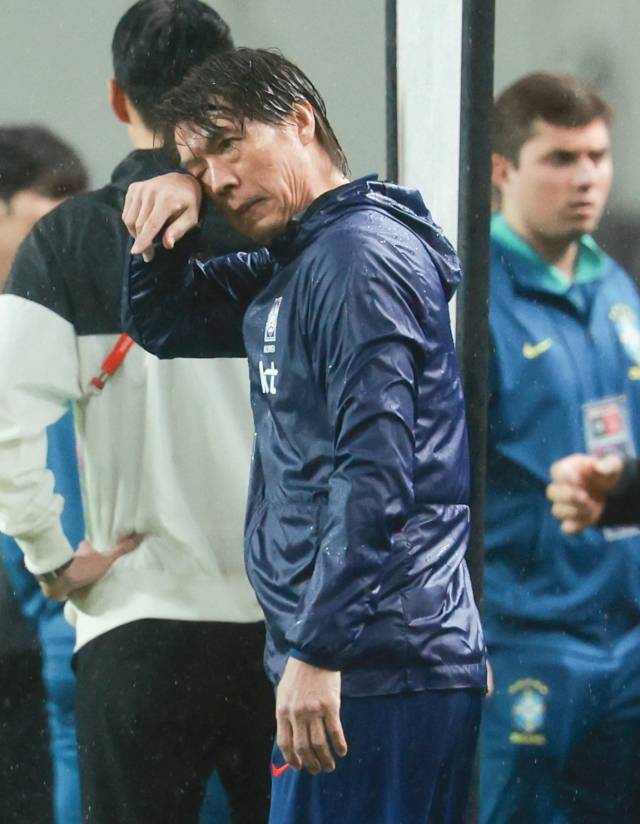 홍명보 감독에게 찾아온 첫 대패 충격. 그는 브라질을 넘지 못했다. 사진=연합뉴스 제공