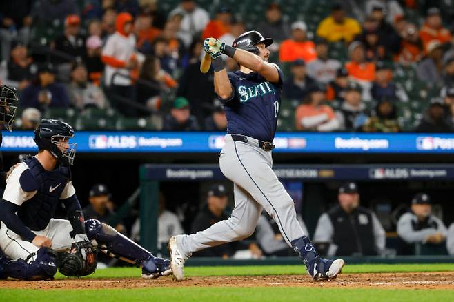 시애틀 매리너스와 디트로이트 타이거스가 아메리칸리그 디비전시리즈 최종전을 앞두고 있다. 사진은 시애틀에서 활약 중인 칼 롤리. /사진=로이터