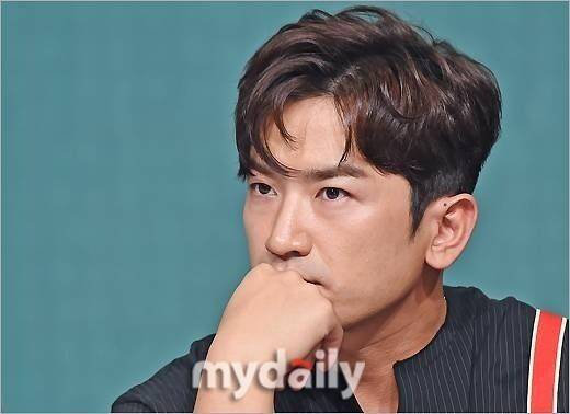 그룹 신화 이민우/마이데일리 DB