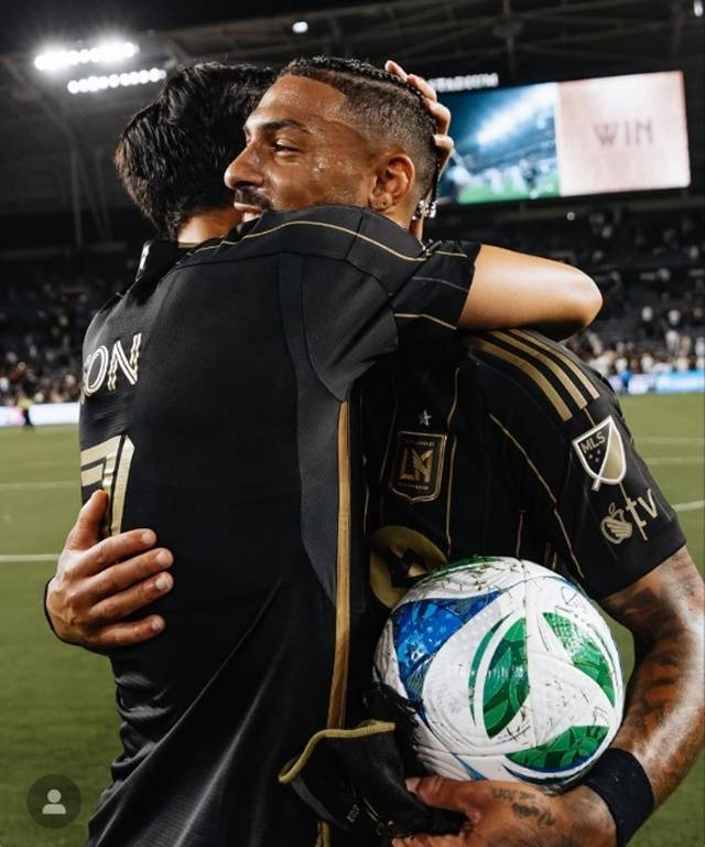 손흥민(왼쪽)과 드니 부앙가. /사진=LAFC SNS