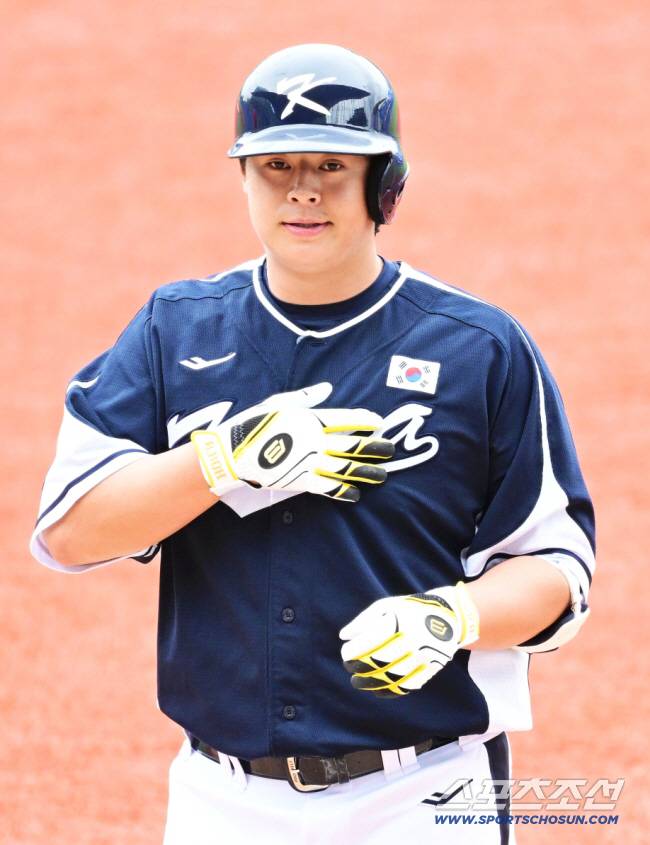 6일 중국 항저우 샤오싱 야구장에서 열린 항저우아시안게임 야구대표팀 슈퍼라운드 중국전. 3회 선두타자 안타를 날린 노시환. 항저우(중국)=송정헌 기자songs@sportschosun.com/2023.10.06/