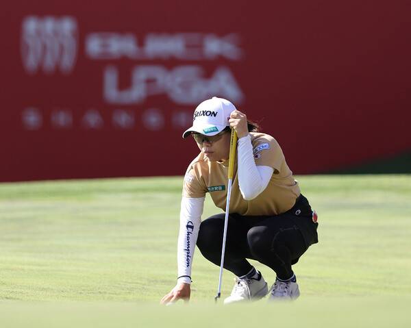 최혜진, 김아림, 윤이나, 김세영, 이소미, 신지은, 임진희, 이민지 프로, 지노 티띠꾼 등이 출전한&nbsp;2025년 미국여자프로골프(LPGA) 투어 '아시안 스윙' 뷰익 LPGA 상하이 골프대회 우승 경쟁에 뛰어든 가쓰 미나미가 경기하는 모습이다. 사진제공=LPGA_Getty (사진을 무단으로 사용하지 마십시오.)