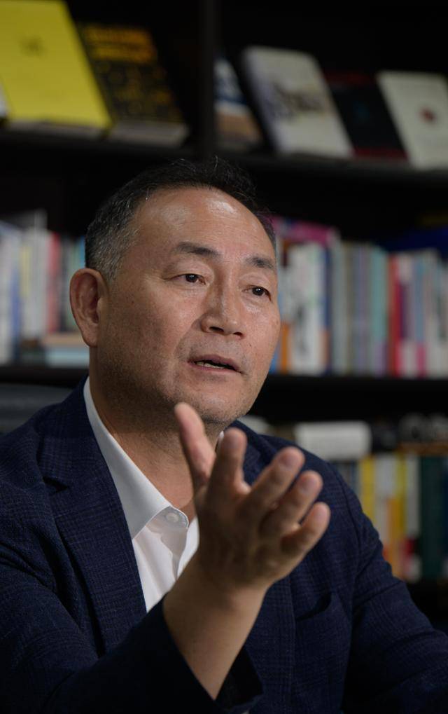 김원이 더불어민주당 의원이 2일 국회 의원회관에서 본보와 인터뷰를 하고 있다. 하상윤 기자