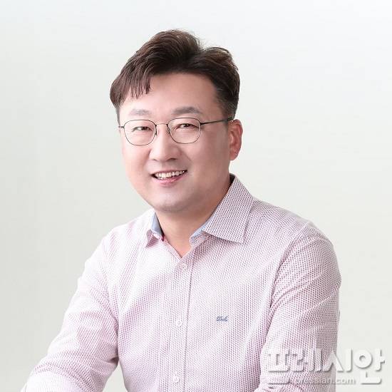 ▲최경환 경북도의원(울릉군 선거구) 출마 예정자 ⓒ프레시안 DB