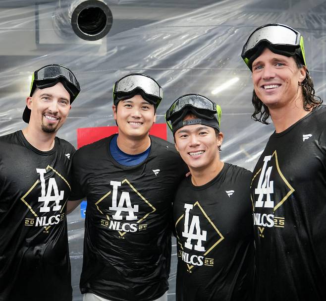(왼쪽부터) LA 다저스 블레이크 스넬, 오타니 쇼헤이, 야마모토 요시노부, 타일러 글래스노우. /사진=LA 다저스 공식 SNS